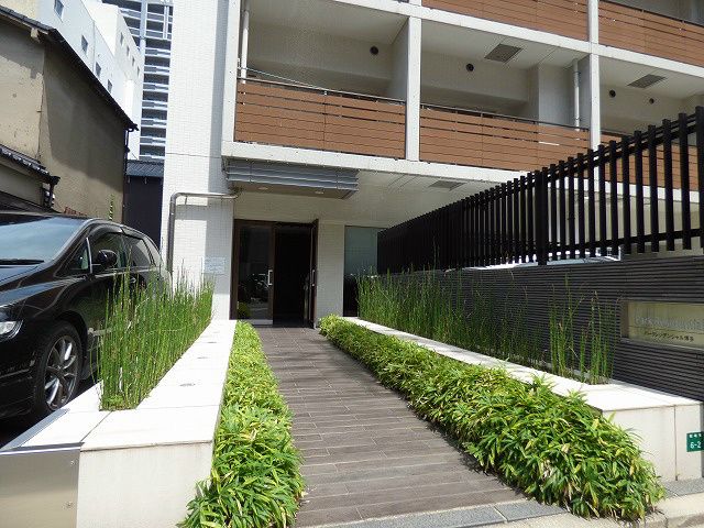 1LDK Apartment for Rent in Hakata-ku, Fukuoka near Gofukumachi Station - Thumbnail 2
