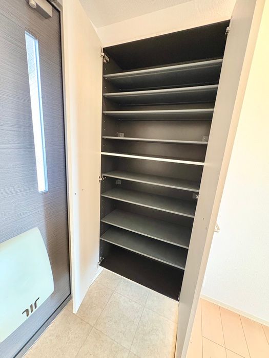 2LDK Apartment for Rent in Kokurakita-ku, Kitakyushu, 54.38m² - Thumbnail 3