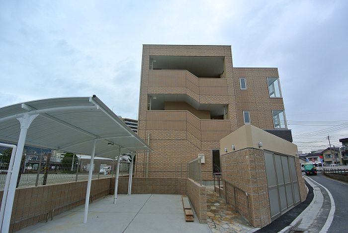 1R Apartment for Rent in Kokurakita-ku, Kitakyushu - 33.72 sqm - Thumbnail 2