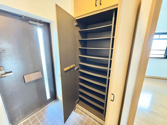 3LDK Apartment for Rent in Kokura Minami-ku, Kitakyushu - Thumbnail 4