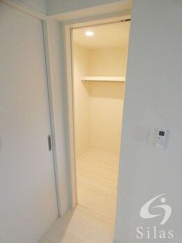 Modern 1LDK Apartment for Rent in Asahi-ku, Osaka Near Shimizu Station - Thumbnail 4