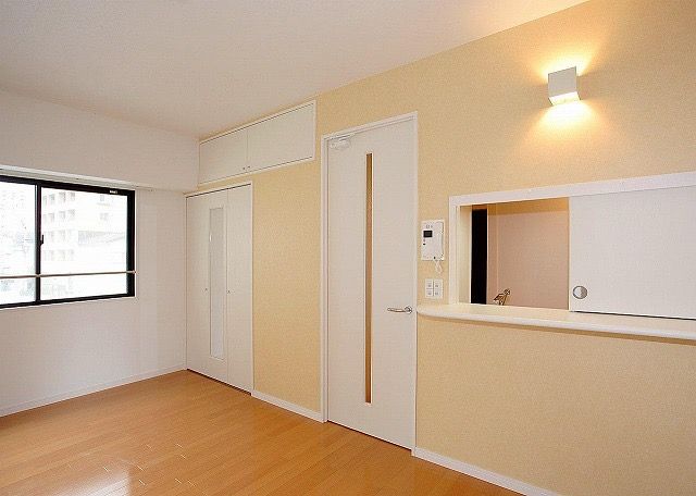 1K Apartment for Rent in Yakuin, Chuo-ku, Fukuoka City - Thumbnail 4