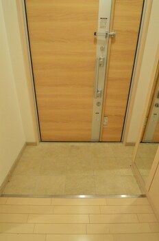 2LDK+S Apartment for Rent in Miyakojima, Osaka - Thumbnail 3