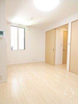 1LDK Apartment for Rent Near Shinmorifuruichi Station, Osaka - Thumbnail 4