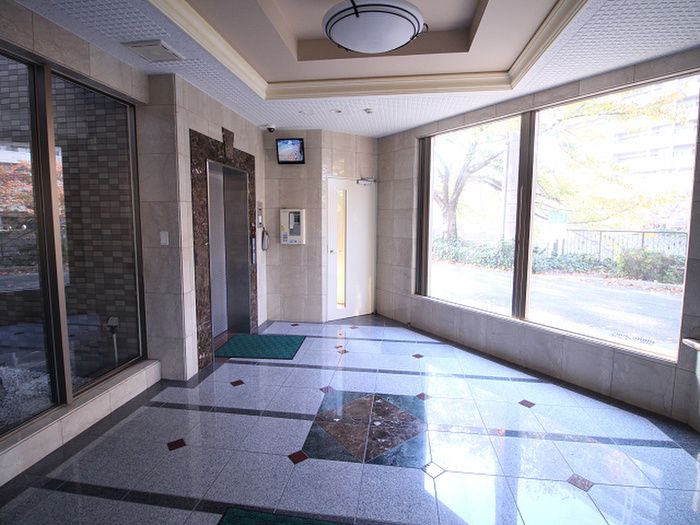 2LDK Apartment for Rent in Kokurakita-ku, Kitakyushu - Thumbnail 4