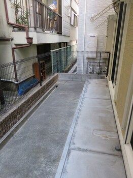 2LDK Apartment for Rent in Neyagawa, Osaka near Korien Station - Thumbnail 2