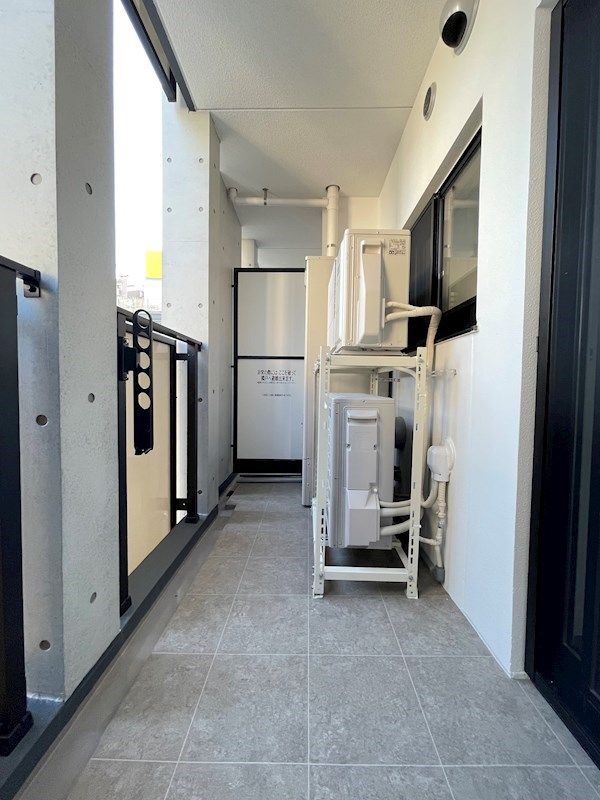 Modern 1LDK Apartment for Rent in Chuo Ward, Fukuoka - Thumbnail 2