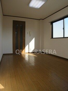 1K Apartment for Rent in Asahi-ku, Osaka - 19m² - Thumbnail 2