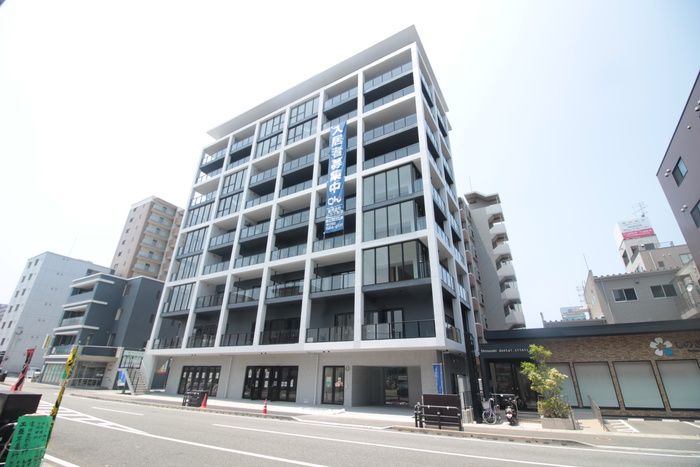 Modern 2LDK Apartment for Rent in Kashii, Fukuoka - Thumbnail 3