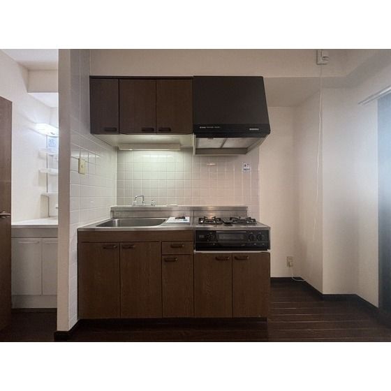 1DK Apartment for Rent in Glory Hirao, Chuo-ku, Fukuoka - Thumbnail 3