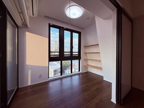 Modern 1LDK Apartment for Rent in Shibuya, Tokyo - Thumbnail 3