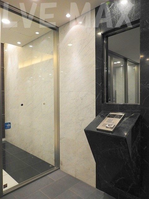 1K Apartment for Rent Near Higashi-Hie Station in Hakata Ward - Thumbnail 4