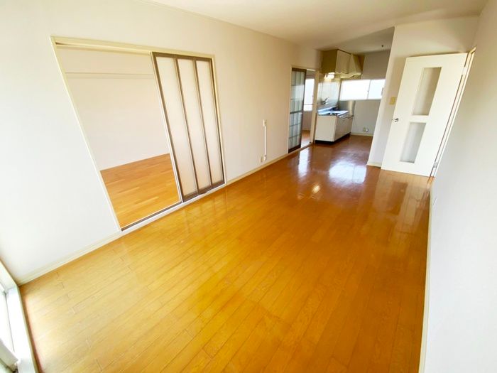 2LDK Apartment for Rent in Kokuraminami-ku, Kitakyushu - Thumbnail 4