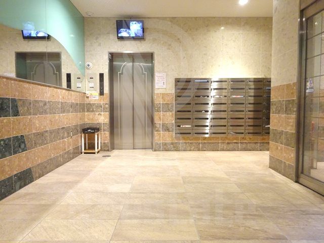 1K Apartment for Rent in Chūō-ku, Fukuoka City - Thumbnail 4