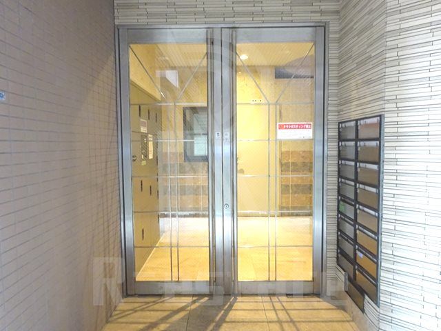 1K Apartment for Rent in Chūō-ku, Fukuoka City - Thumbnail 2