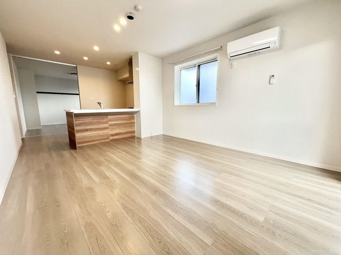 3LDK Apartment for Rent in Wakamatsu-ku, Kitakyushu - Thumbnail 4