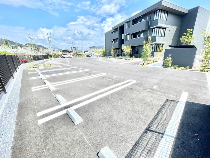 3LDK Apartment for Rent in Wakamatsu-ku, Kitakyushu - Thumbnail 3