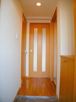 1DK Apartment for Rent in Joto Ward, Osaka Near JR Noe Station - Thumbnail 3