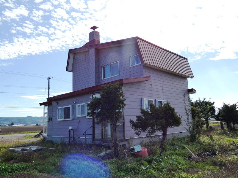 Renovated Wooden House in Nakafurano, Hokkaido - Thumbnail 2