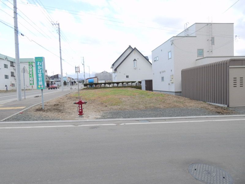Land for Sale in Kamifurano, Hokkaido - 248.78 sqm Corner Plot - Thumbnail 3