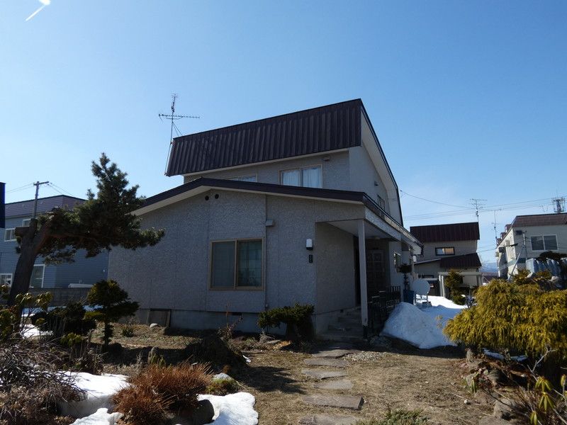 Vacant House for Sale in Kami-Furano Town, Hokkaido - Thumbnail 2