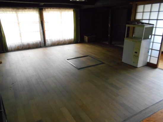 Traditional 5DK House in Ebino City with Large Land - Thumbnail 3