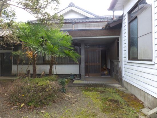 1933 Traditional 9DK House on 1346sqm Land in Ebino, Miyazaki - Thumbnail 2