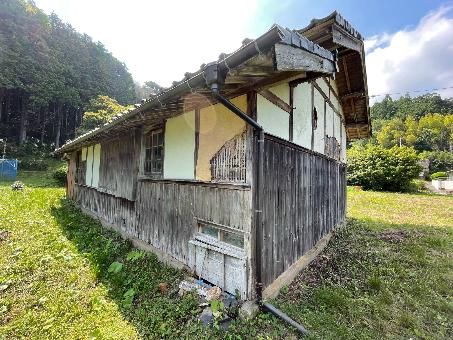 House with Large Garden for Sale in Seiyo City, Ehime - Thumbnail 3