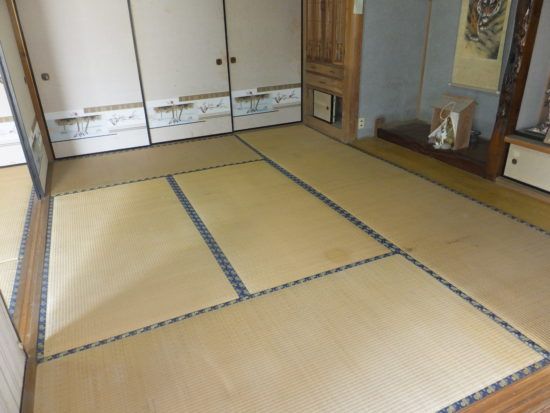 5DK Akiya House for Sale in Higashi-Nagaeura, Ebino City - Thumbnail 2