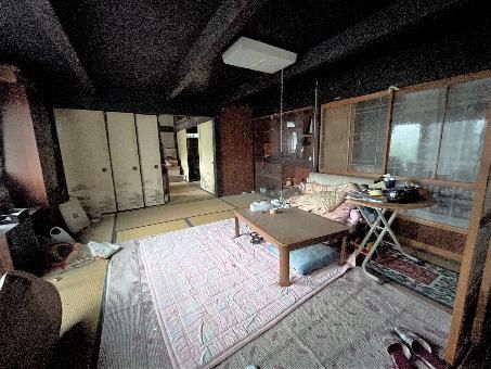 Two-Building House with 585m2 Land in Seiyo City, Ehime - Thumbnail 3