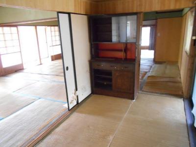 Spacious 7LDK House in Ebino City - Renovation Opportunity — Image 3, Ebino, Miyazaki