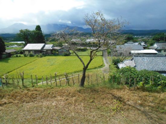 6DK House with Agricultural Land in Ebino City, Miyazaki - Image 1