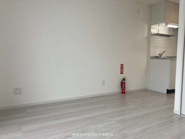 Ocean View Studio Apartment for Rent in Motobu, Okinawa - Thumbnail 4