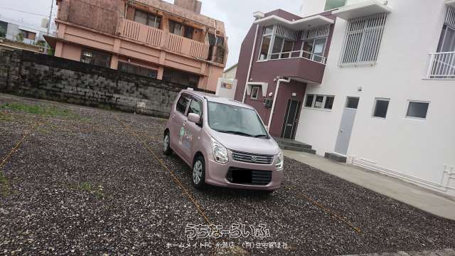 Deigo Home Parking Space for Rent in Itoman, Okinawa - 3,000 Yen - Thumbnail 3
