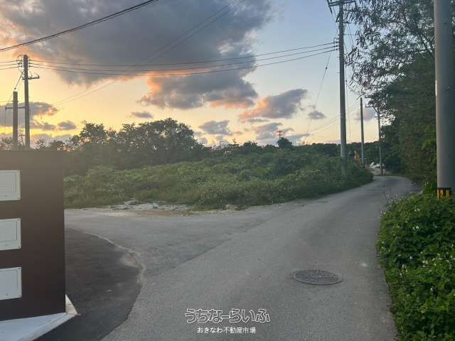 1147m² Land for Sale in Motobu Town, Near Churaumi Aquarium - Thumbnail 4