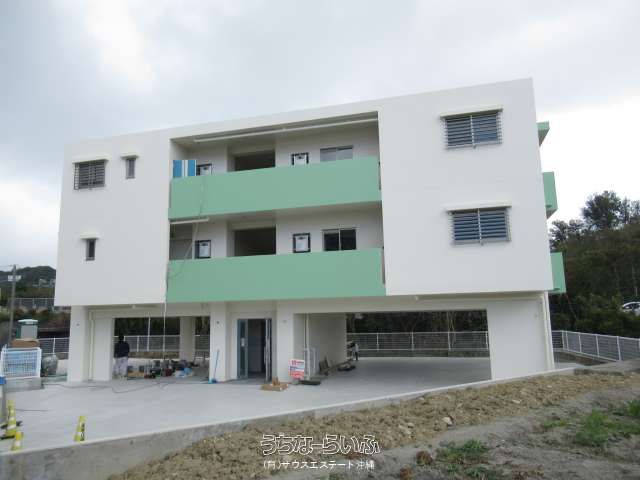 New 3LDK Pet-Friendly Apartment for Rent in Urasoe, Okinawa - Thumbnail 2