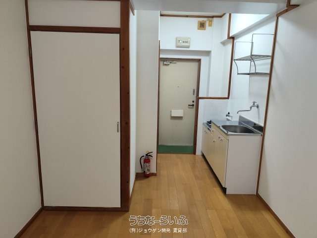 Miki House 103: 1R Apartment for Rent in Ginowan, Okinawa - Thumbnail 4