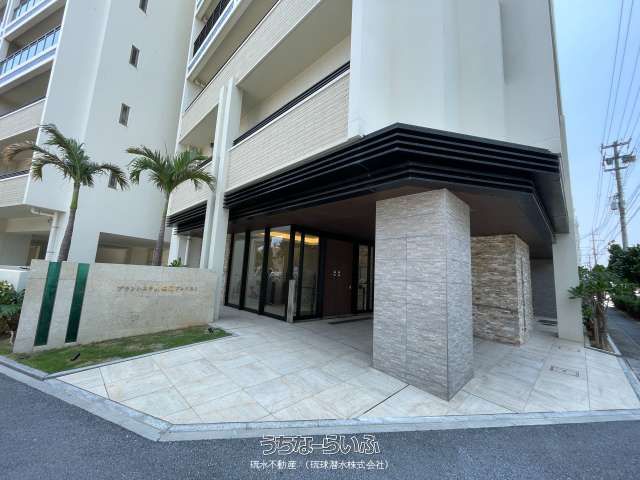 Renovated 3LDK Apartment for Sale in Naha, Okinawa - Thumbnail 3