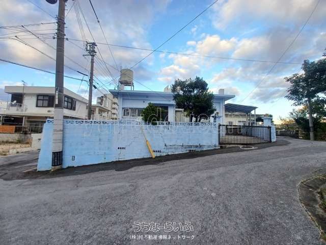 3DK Detached House for Sale in Izu, Urasoe City, Okinawa - Thumbnail 3