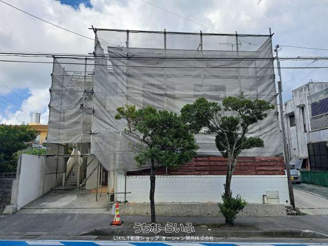 7LDK Two-Generation Home with Solar Power in Nanjo City, Okinawa - Thumbnail 2