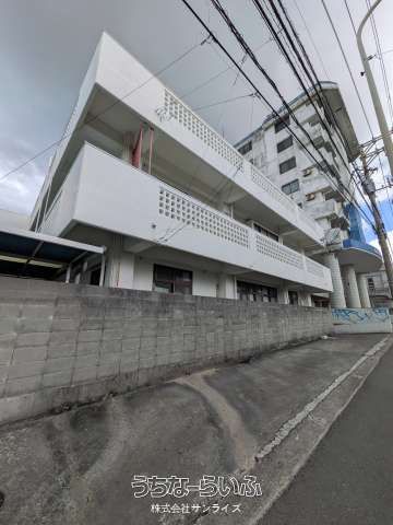 Rent NS Apartment 12: Spacious 3LDK in Yomitan, Okinawa - Thumbnail 2