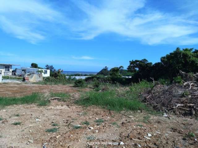 959m² Land Plot with Sea Views in Nanjo City, Okinawa - Thumbnail 4