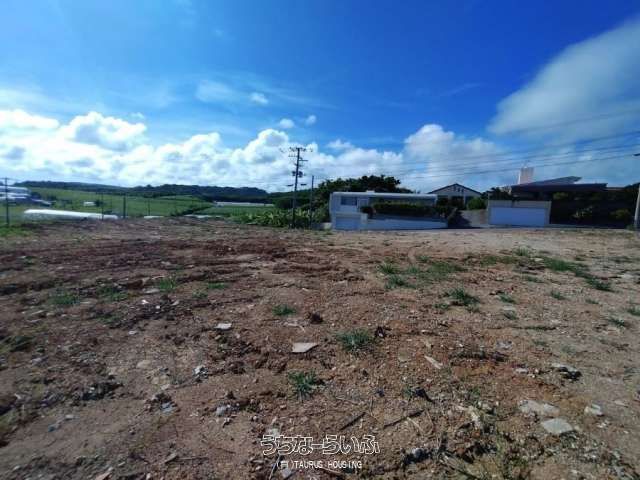 959m² Land Plot with Sea Views in Nanjo City, Okinawa - Thumbnail 3