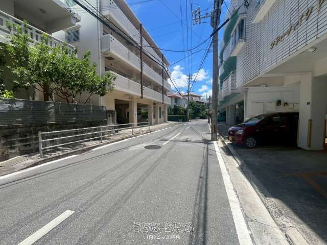 17-Unit Investment Apartment Building for Sale in Urasoe, Okinawa - Thumbnail 4