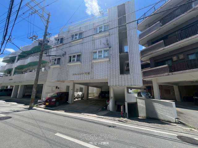17-Unit Investment Apartment Building for Sale in Urasoe, Okinawa - Thumbnail 2