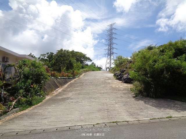 5,870 sqm Land for Sale in Kin Town, Okinawa with Ikei Island Views - Image 1