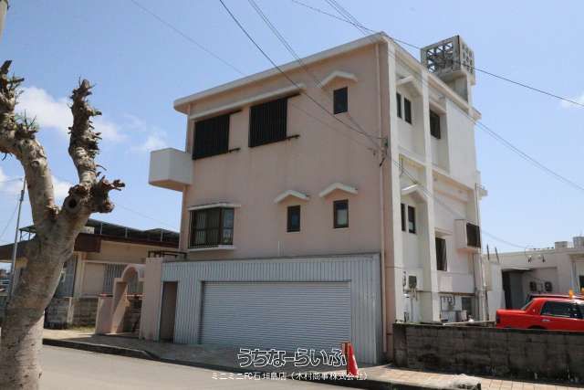 7LDK Two-Generation Home with EV Charging in Ishigaki - Thumbnail 2