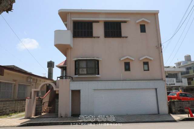7LDK Two-Generation Home with EV Charging in Ishigaki - Thumbnail 3