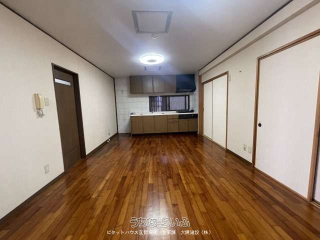 Rent Renovated 3LDK Apartment in Ginowan, Okinawa with Garden - Thumbnail 3