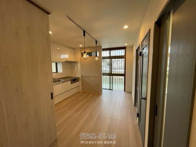 Renovated 2LDK Apartment for Rent in Yomitan Village, Okinawa - Thumbnail 4